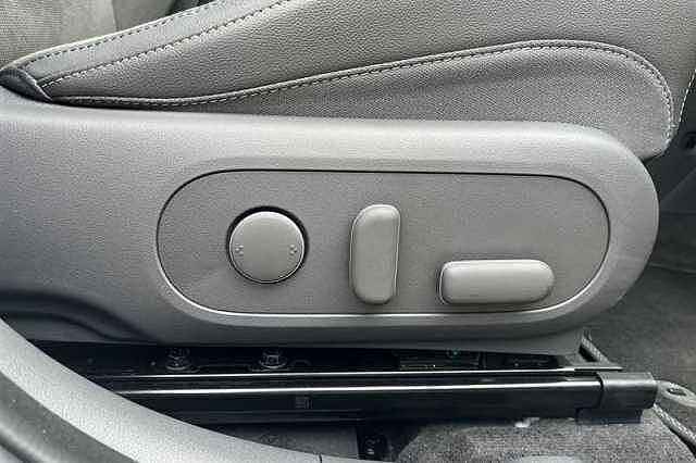 Hyundai KONA 65.4kWh Ultimate SUV 5dr Electric Auto (218 ps)