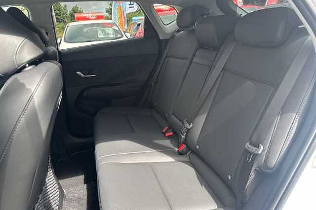 Hyundai KONA 1.6 h-GDi Ultimate SUV 5dr Petrol Hybrid DCT Euro 6 (s/s) (129 ps)