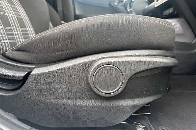 Hyundai i10 1.0 Premium Hatchback 5dr Petrol Auto Euro 6 (s/s) (63 ps)