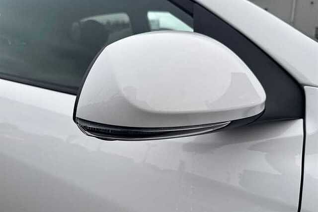 Hyundai i10 1.0 Premium Hatchback 5dr Petrol Auto Euro 6 (s/s) (63 ps)