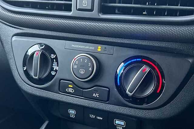 Hyundai i10 1.2 Advance Hatchback 5dr Petrol Auto Euro 6 (s/s) (79 ps)