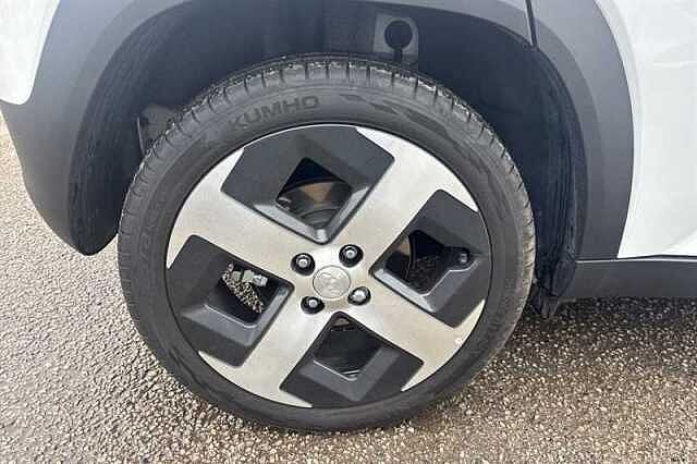 Hyundai INSTER Long Range 49kWh 02 SUV 5dr Electric Auto (115 ps) White