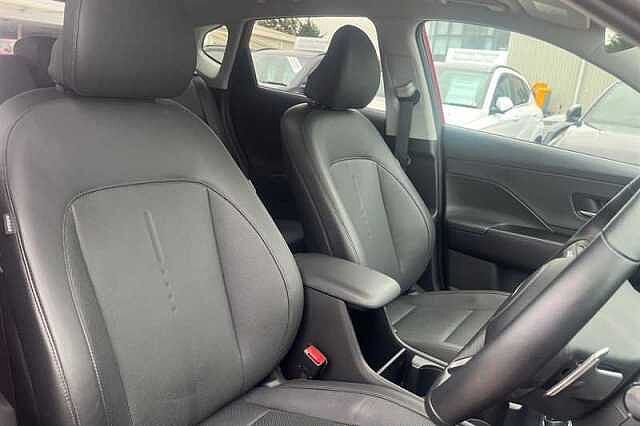 Hyundai KONA 1.6 h-GDi Ultimate SUV 5dr Petrol Hybrid DCT Euro 6 (s/s) (141 ps)