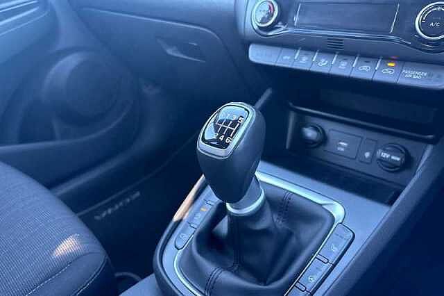 Hyundai KONA 1.0 T-GDi MHEV Premium SUV 5dr Petrol Hybrid Manual Euro 6 (s/s) (120 ps)