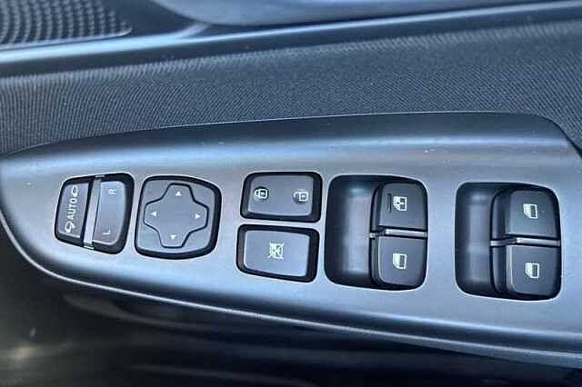 Hyundai KONA 1.0 T-GDi MHEV Premium SUV 5dr Petrol Hybrid Manual Euro 6 (s/s) (120 ps)