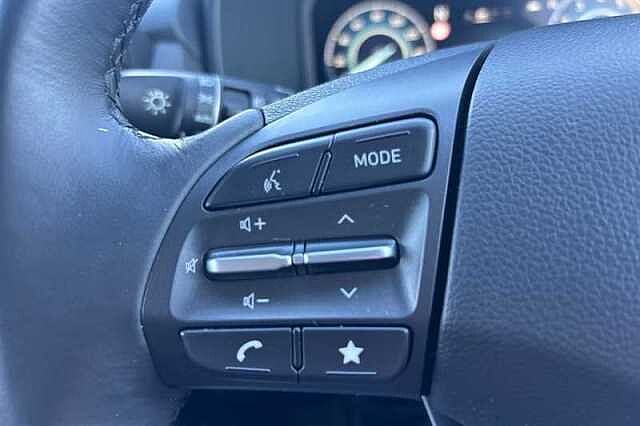 Hyundai KONA 1.0 T-GDi MHEV Premium SUV 5dr Petrol Hybrid Manual Euro 6 (s/s) (120 ps)