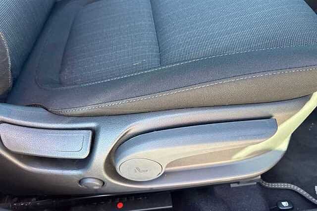 Hyundai KONA 1.0 T-GDi MHEV Premium SUV 5dr Petrol Hybrid Manual Euro 6 (s/s) (120 ps)