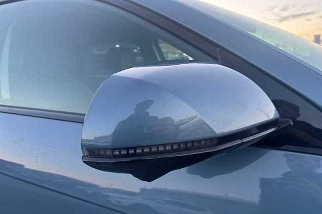 Hyundai IONIQ 5 77kWh Ultimate Hatchback 5dr Electric Auto (228 ps) Blue