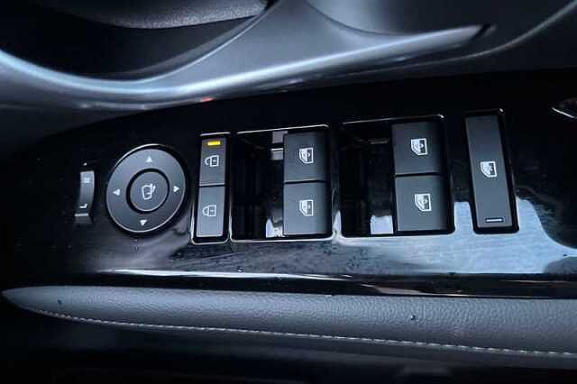 Hyundai TUCSON 1.6 T-GDi Ultimate SUV 5dr Petrol Hybrid Auto Euro 6 (s/s) (215 ps)