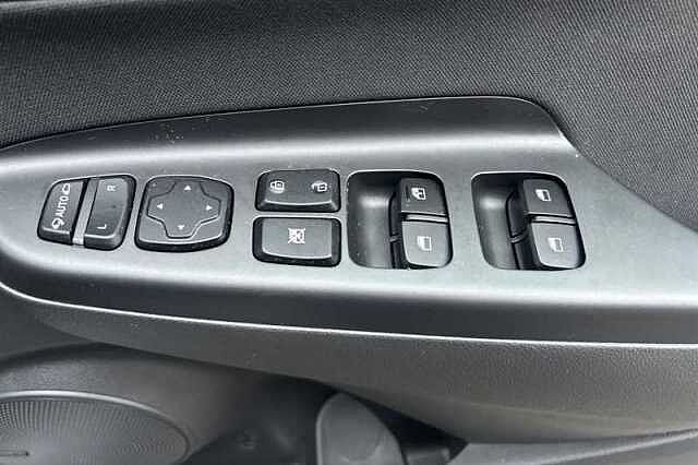 Hyundai KONA 1.0 T-GDi MHEV Premium SUV 5dr Petrol Hybrid Manual Euro 6 (s/s) (120 ps)