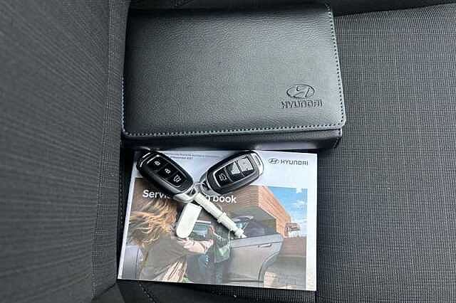 Hyundai KONA 1.0 T-GDi MHEV Premium SUV 5dr Petrol Hybrid Manual Euro 6 (s/s) (120 ps)