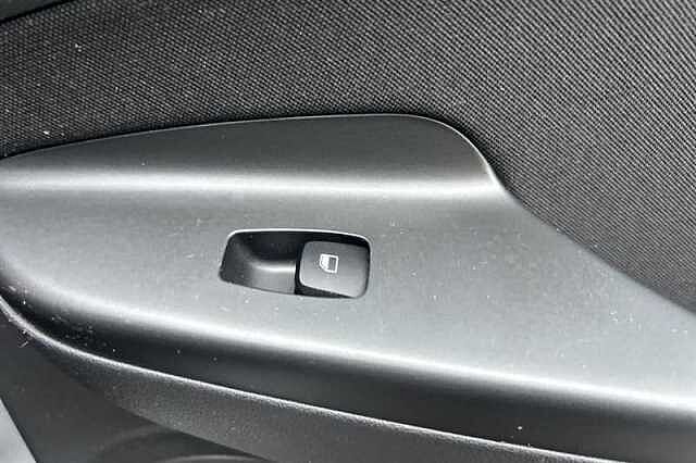 Hyundai KONA 1.0 T-GDi MHEV Premium SUV 5dr Petrol Hybrid Manual Euro 6 (s/s) (120 ps)