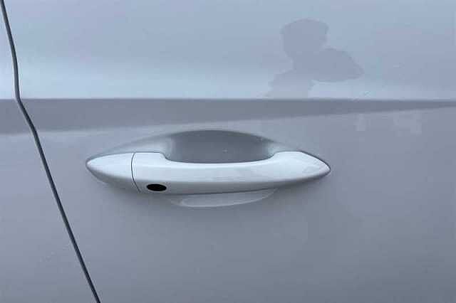 Hyundai TUCSON 1.6 T-GDi N Line S SUV 5dr Petrol Hybrid Auto Euro 6 (s/s) (215 ps) White