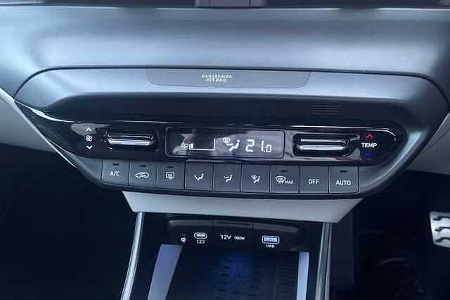 Hyundai BAYON 1.0 T-GDi Ultimate SUV 5dr Petrol DCT Euro 6 (s/s) (100 ps)