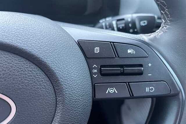 Hyundai BAYON 1.0 T-GDi Ultimate SUV 5dr Petrol DCT Euro 6 (s/s) (100 ps)