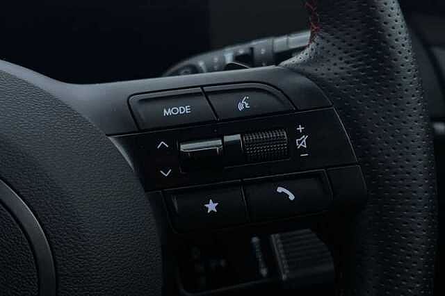 Hyundai TUCSON 1.6 T-GDi N Line SUV 5dr Petrol Hybrid Auto Euro 6 (s/s) (215 ps) White