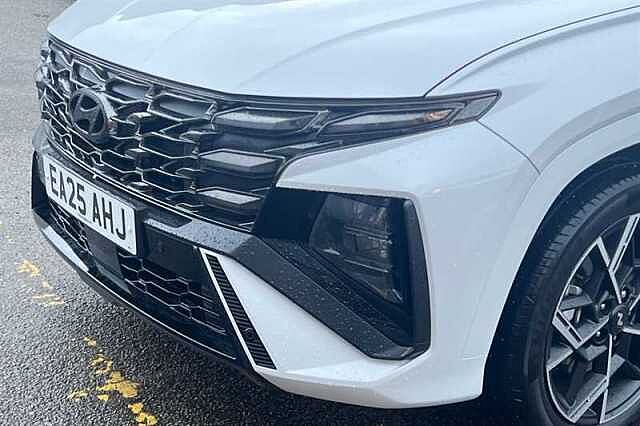 Hyundai TUCSON 1.6 T-GDi N Line SUV 5dr Petrol Hybrid Auto Euro 6 (s/s) (215 ps) White