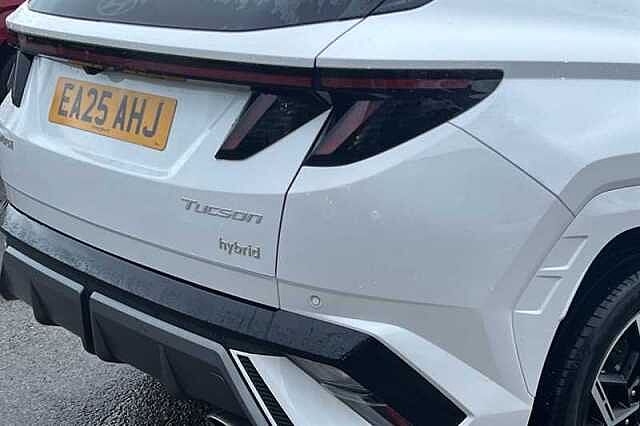 Hyundai TUCSON 1.6 T-GDi N Line SUV 5dr Petrol Hybrid Auto Euro 6 (s/s) (215 ps) White