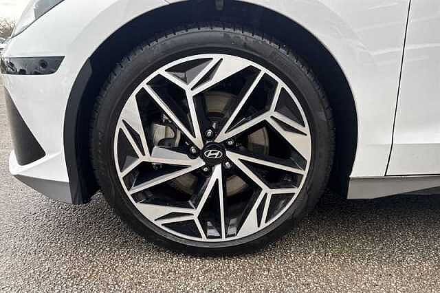 Hyundai IONIQ 6 77.4kWh Ultimate Saloon 4dr Electric Auto (228 ps)