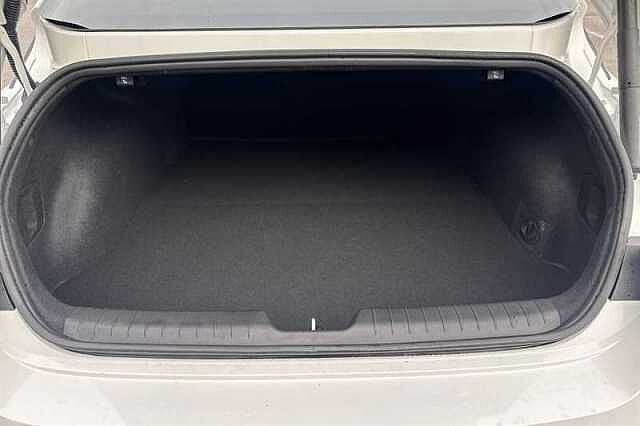 Hyundai IONIQ 6 77.4kWh Ultimate Saloon 4dr Electric Auto (228 ps)