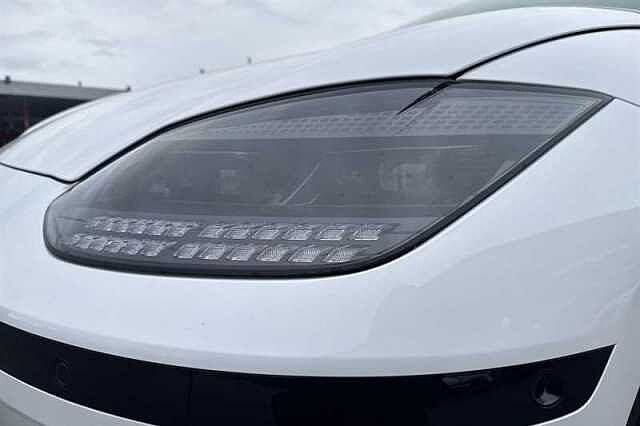 Hyundai IONIQ 6 77.4kWh Ultimate Saloon 4dr Electric Auto (228 ps)
