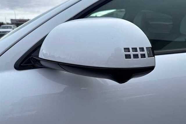 Hyundai IONIQ 6 77.4kWh Ultimate Saloon 4dr Electric Auto (228 ps)