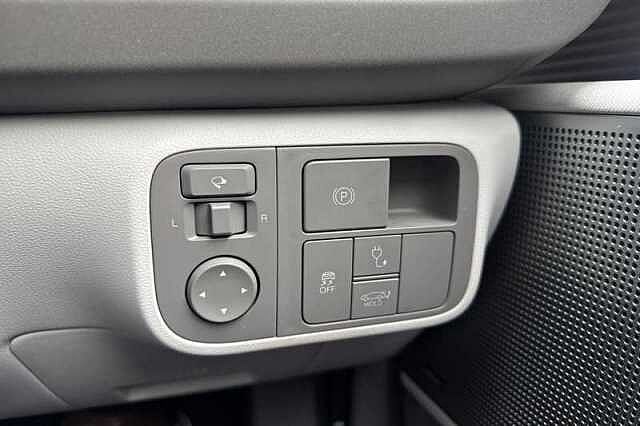 Hyundai IONIQ 6 77.4kWh Ultimate Saloon 4dr Electric Auto (228 ps)