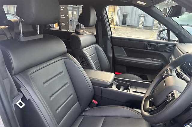 Hyundai SANTA FE 1.6 T-GDi 13.8kWh Calligraphy SUV 5dr Petrol Plug-in Hybrid Auto 4WD Euro 6 (s/s