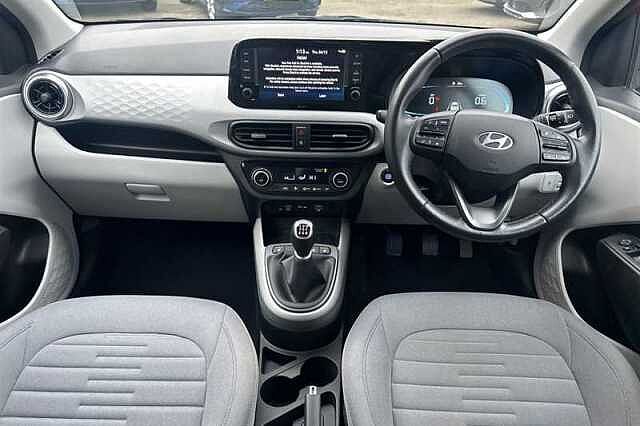 Hyundai i10 1.2 Premium Hatchback 5dr Petrol Manual Euro 6 (s/s) (84 ps)