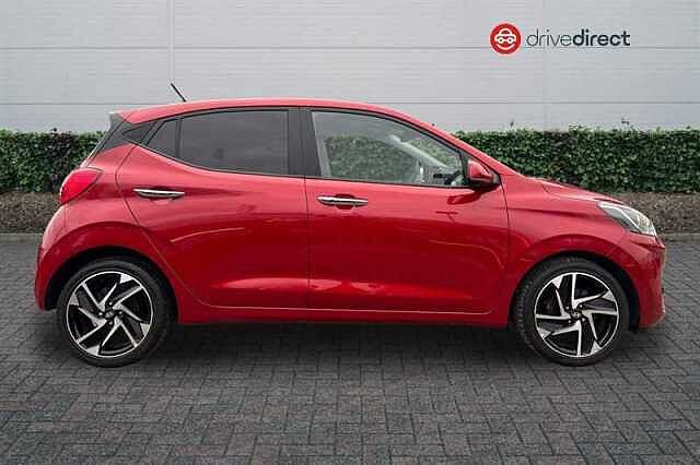 Hyundai i10 1.2 Premium Hatchback 5dr Petrol Manual Euro 6 (s/s) (84 ps)