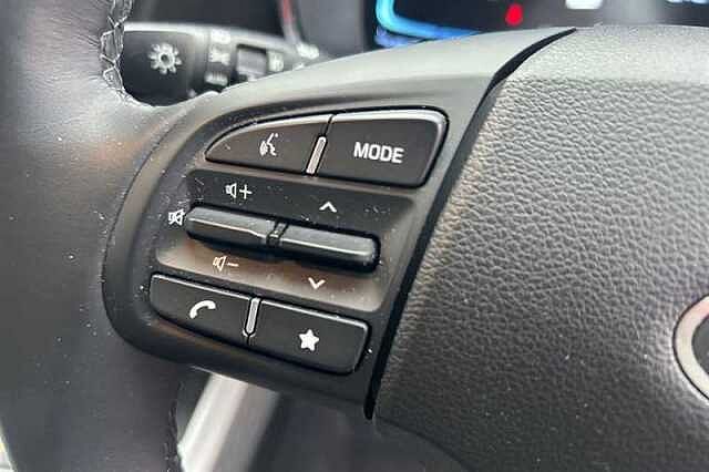 Hyundai i10 1.2 Premium Hatchback 5dr Petrol Manual Euro 6 (s/s) (84 ps)