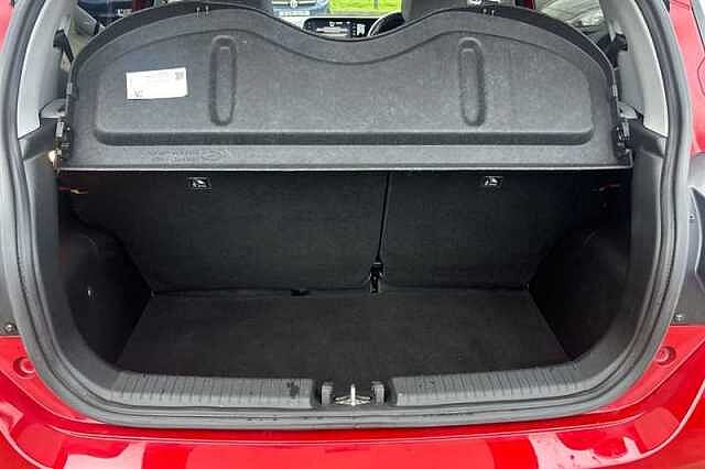 Hyundai i10 1.2 Premium Hatchback 5dr Petrol Manual Euro 6 (s/s) (84 ps)