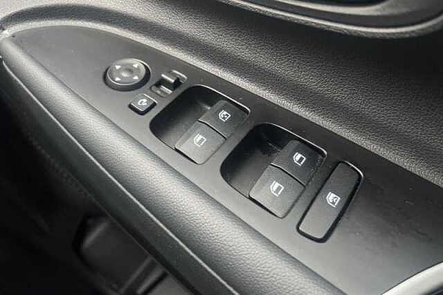 Hyundai i20 1.0 T-GDi MHEV Premium Hatchback 5dr Petrol Hybrid Manual Euro 6 (s/s) (100 ps)