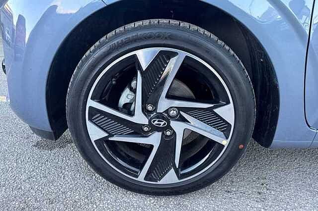 Hyundai i10 1.2 Premium Hatchback 5dr Petrol Auto Euro 6 (s/s) (79 ps)