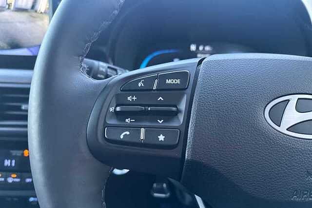 Hyundai i10 1.2 Premium Hatchback 5dr Petrol Auto Euro 6 (s/s) (79 ps)