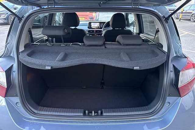 Hyundai i10 1.2 Premium Hatchback 5dr Petrol Auto Euro 6 (s/s) (79 ps)