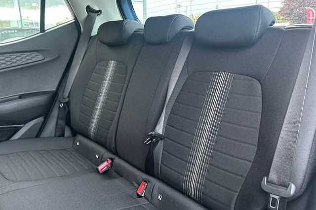 Hyundai i10 1.2 Advance Hatchback 5dr Petrol Auto Euro 6 (s/s) (79 ps)