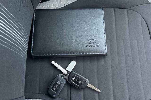 Hyundai i10 1.2 Advance Hatchback 5dr Petrol Auto Euro 6 (s/s) (79 ps)