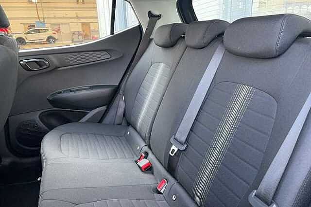 Hyundai i10 1.2 Advance Hatchback 5dr Petrol Auto Euro 6 (s/s) (79 ps)