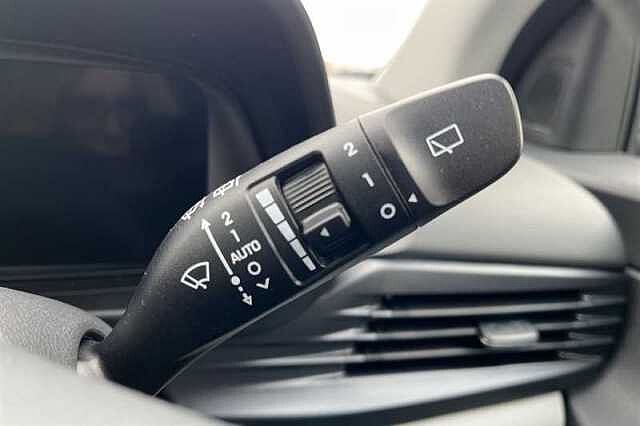 Hyundai BAYON 1.0 T-GDi Tech Line SUV 5dr Petrol DCT Euro 6 (s/s) (90 ps)