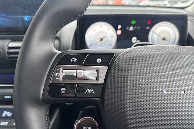 Hyundai INSTER Long Range 49kWh 02 SUV 5dr Electric Auto (115 ps) White