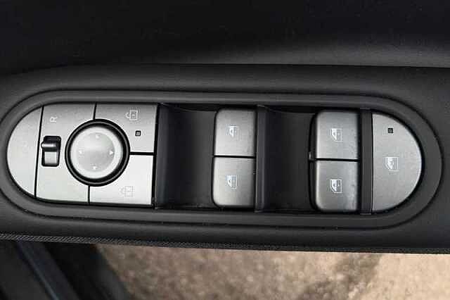 Hyundai IONIQ 5 84kWh Premium Hatchback 5dr Electric Auto (228 ps)