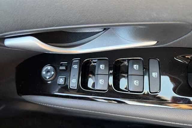 Hyundai TUCSON 1.6 h T-GDi Ultimate SUV 5dr Petrol Hybrid Auto Euro 6 (s/s) (230 ps)