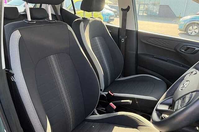 Hyundai i10 1.0 SE Hatchback 5dr Petrol Manual Euro 6 (s/s) (67 ps)
