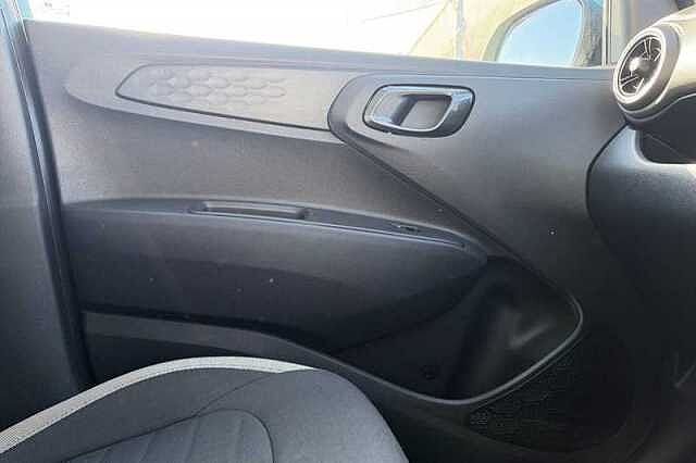 Hyundai i10 1.0 SE Hatchback 5dr Petrol Manual Euro 6 (s/s) (67 ps)