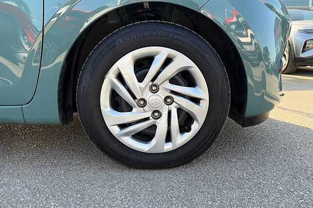 Hyundai i10 1.0 SE Hatchback 5dr Petrol Manual Euro 6 (s/s) (67 ps)