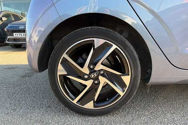 Hyundai i10 1.0 Premium Hatchback 5dr Petrol Manual Euro 6 (s/s) (67 ps)