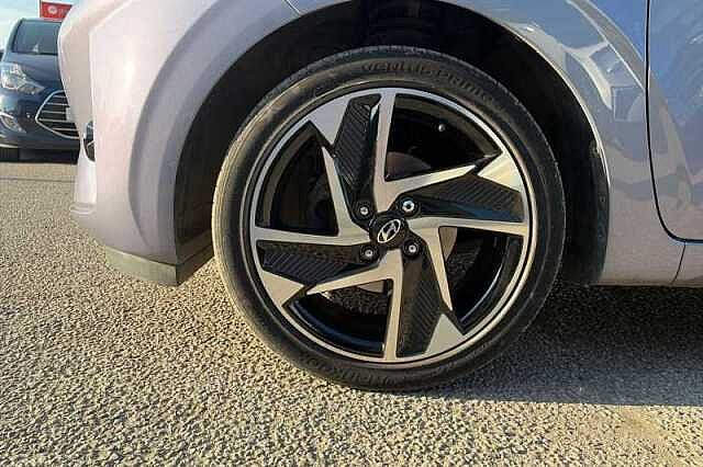 Hyundai i10 1.0 Premium Hatchback 5dr Petrol Manual Euro 6 (s/s) (67 ps)