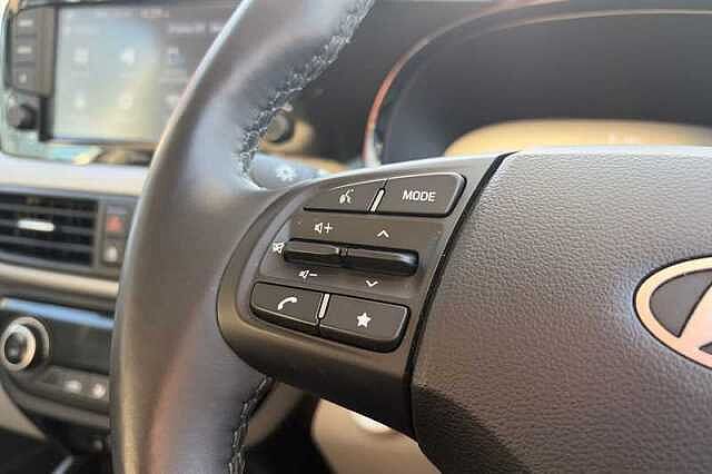 Hyundai i10 1.0 Premium Hatchback 5dr Petrol Manual Euro 6 (s/s) (67 ps)