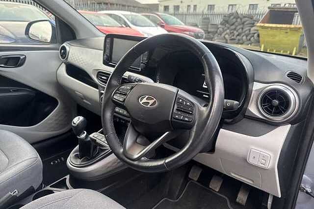 Hyundai i10 1.0 Premium Hatchback 5dr Petrol Manual Euro 6 (s/s) (67 ps)